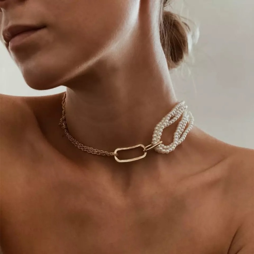 Unique Twist Chain Pearl Two Tone Chain Necklace - Picture 3 of 5